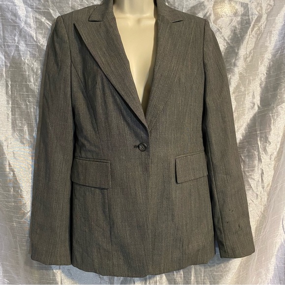 Banana Republic stretch wool blazer, SZ 4, GUC,has flaw see last pic, one button - Picture 1 of 12